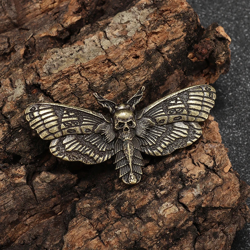 DeathWing™ by Black Atlas™ – Gothic Skull Moth Brooch